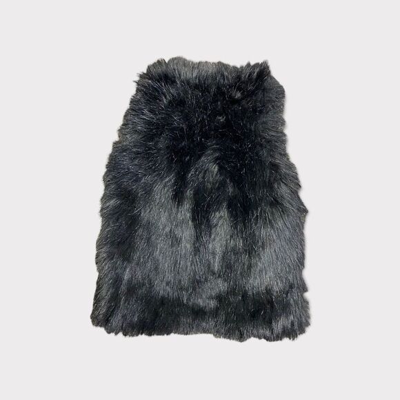 CHILDREN'S PLACE | Black Faux Fur Vest - Picture 3 of 4